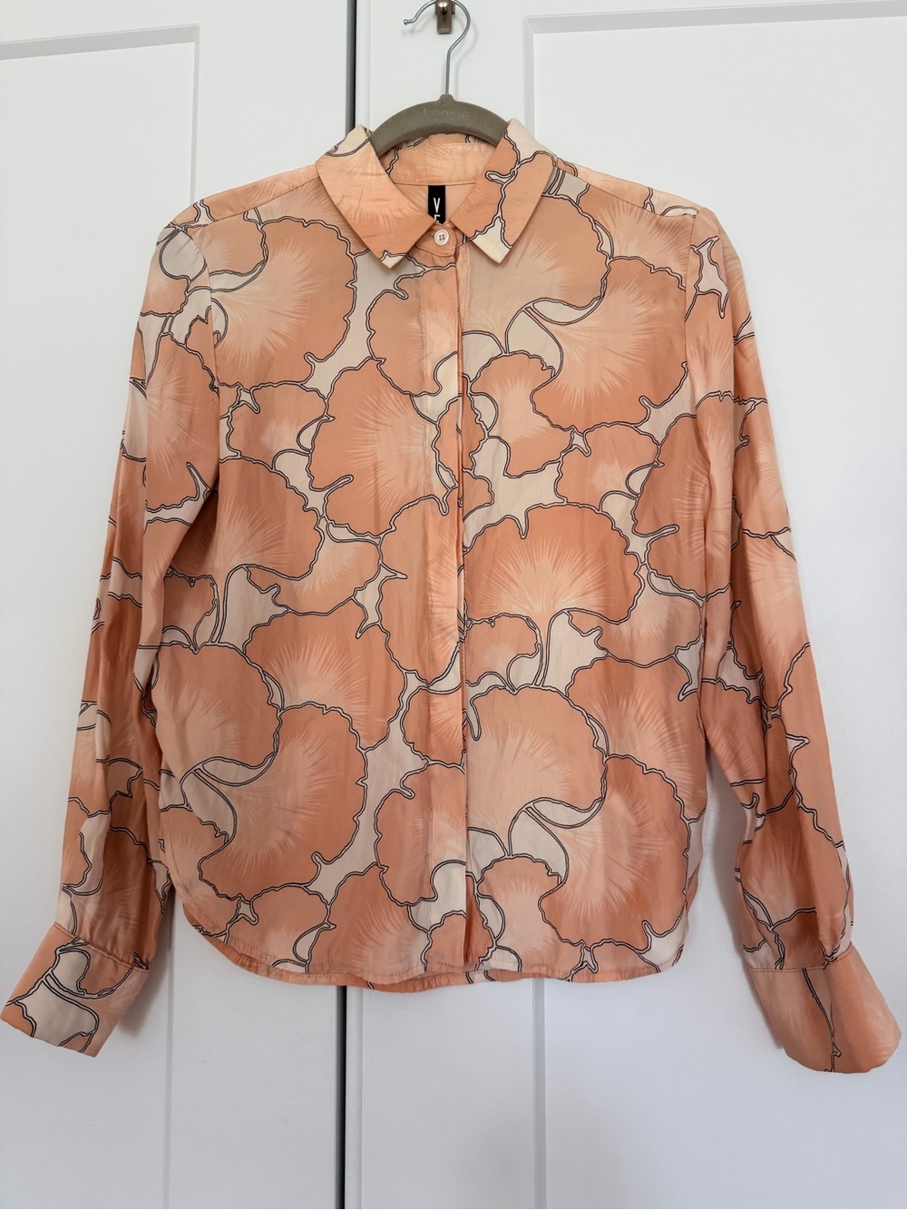 Veda 100% silk blouse with Ginkgo Pattern